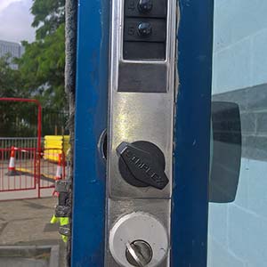 Gate lock services in Upland